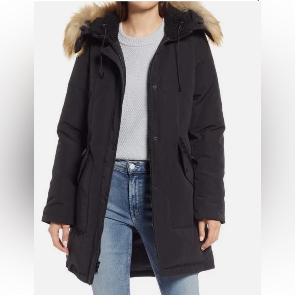 NWOT Sam Edelman black puffer with fur hood.